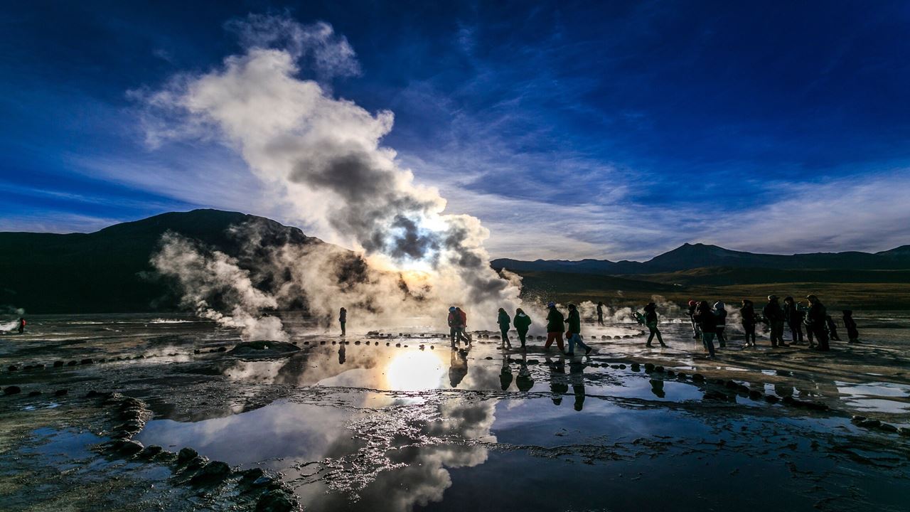 Dia Inteiro Tatio Geyser E Cidade De Machuca