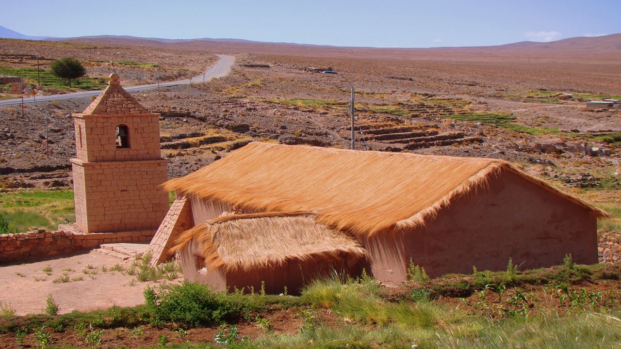 Altiplano Lagoons, Atacama Salt Flats And Piedras Rojas